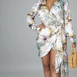 Fashion Nova tropical floral print satin long sleeve wrap dress Size M